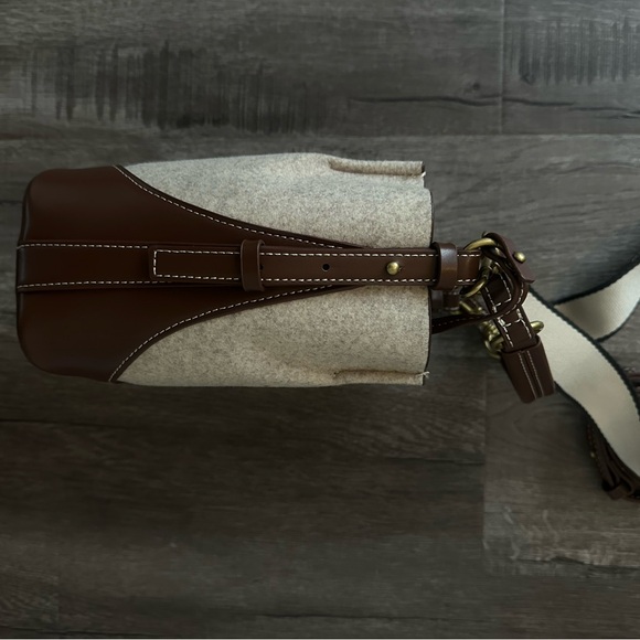 Zara Elegant Tan and Cream Women's mini bucket Bag NWT - Picture 4 of 4